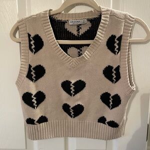Arizona Jean Company Women's Heart Pattern Sweater Vest -